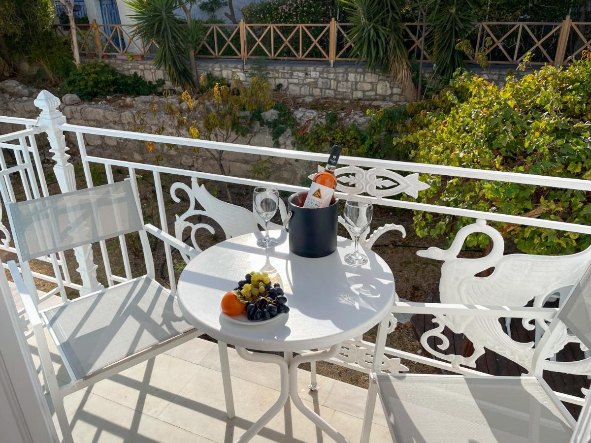Stratos Hotel Pithagório Kültér fotó